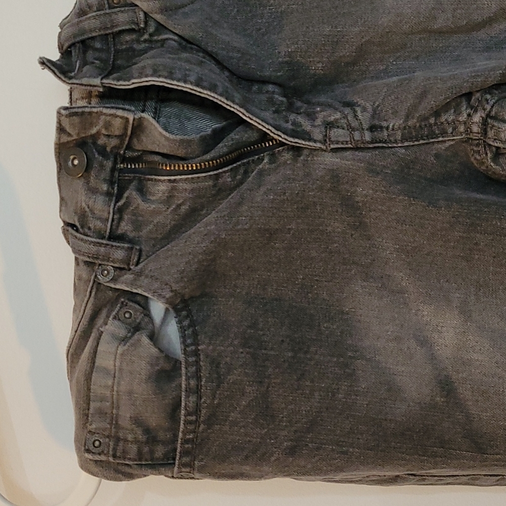 Jeans - Picture 2 of 3